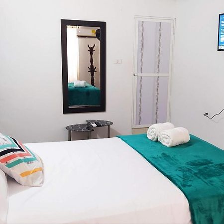 Urbanizacion Buenavista - Av Crisanto Luque Hotell Cartagena Exteriör bild