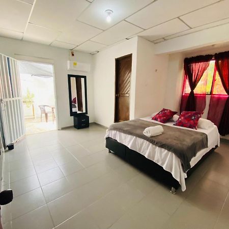 Urbanizacion Buenavista - Av Crisanto Luque Hotell Cartagena Exteriör bild