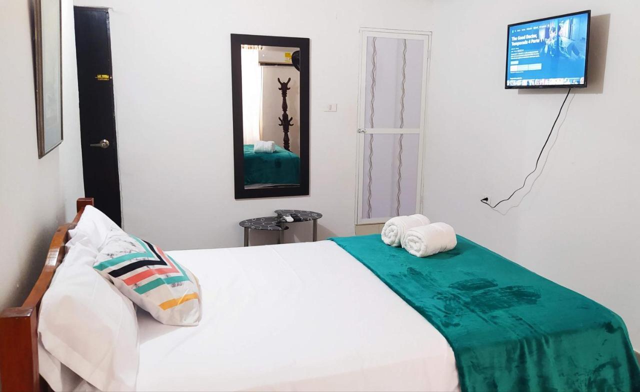 Urbanizacion Buenavista - Av Crisanto Luque Hotell Cartagena Exteriör bild