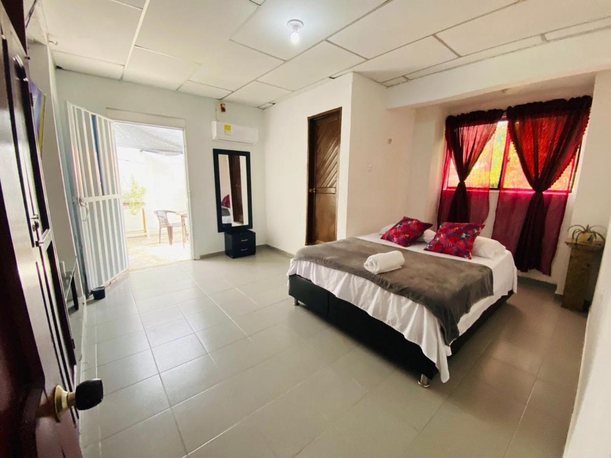 Urbanizacion Buenavista - Av Crisanto Luque Hotell Cartagena Exteriör bild